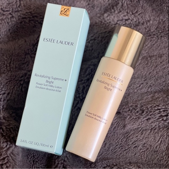 Estée Lauder Revitalizing Supreme+ Soft Power Lotion - Picture 6 of 6